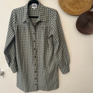 Lola May Navy Plaid button down long sleeve dress size 10‎